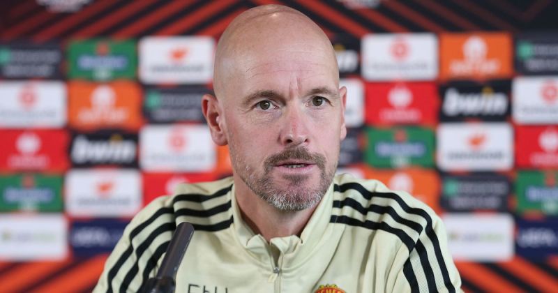 滕哈格:我们讨论过英足总对c罗摔手机的指控,他不会接受的