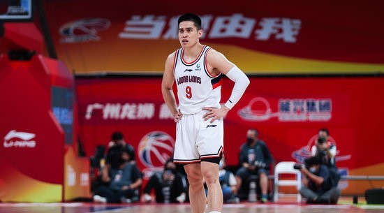 陈盈骏扣篮,陈盈骏23分10助攻率广州男篮胜北控,cba陈盈骏谈选秀,陈盈骏投篮