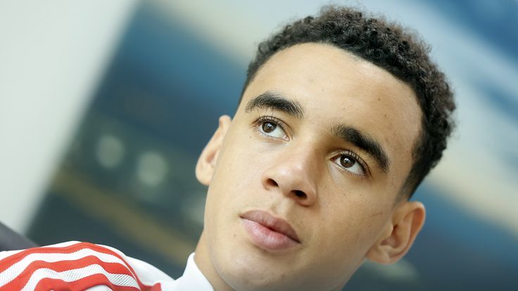 穆里尼奥喜欢梅西还是c罗,穆里尼奥喜欢梅西,穆里尼奥梅西c罗,穆里尼奥评价梅西和c罗