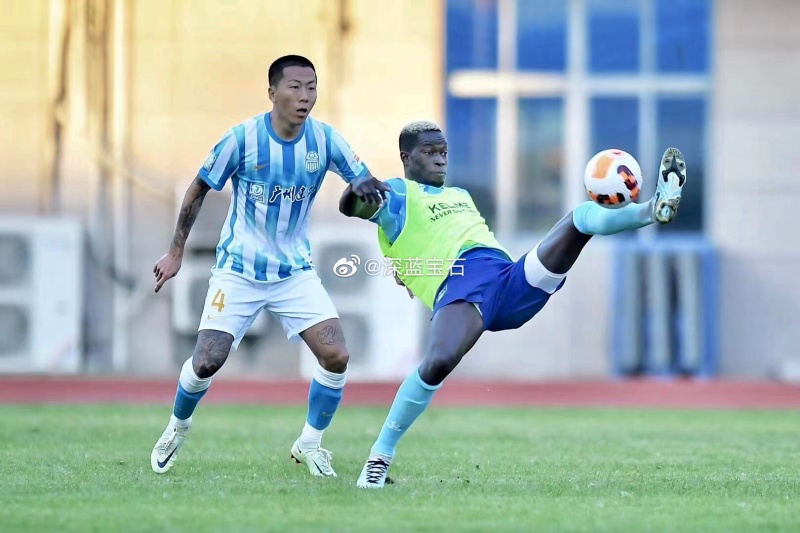 广州队与广州城比赛 中超揭幕战广州队2-2绝平广州城