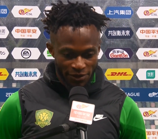阿德本罗:全队很努力给我进球机会,我很开心