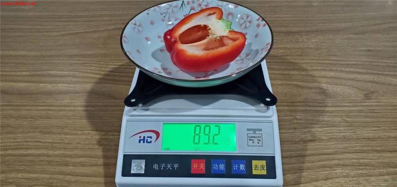 美的630升冰箱评测:甜椒冷藏24小时,水分蒸发率竟不足百分之一