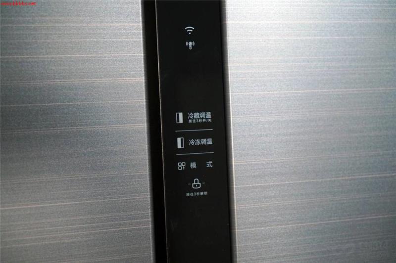 美的630升冰箱评测:甜椒冷藏24小时,水分蒸发率竟不足百分之一