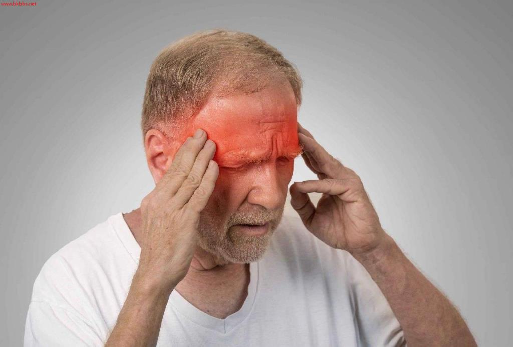 头晕和眩晕如何区分?眩晕恐为疾病前兆!中枢性周围性眩晕大不同