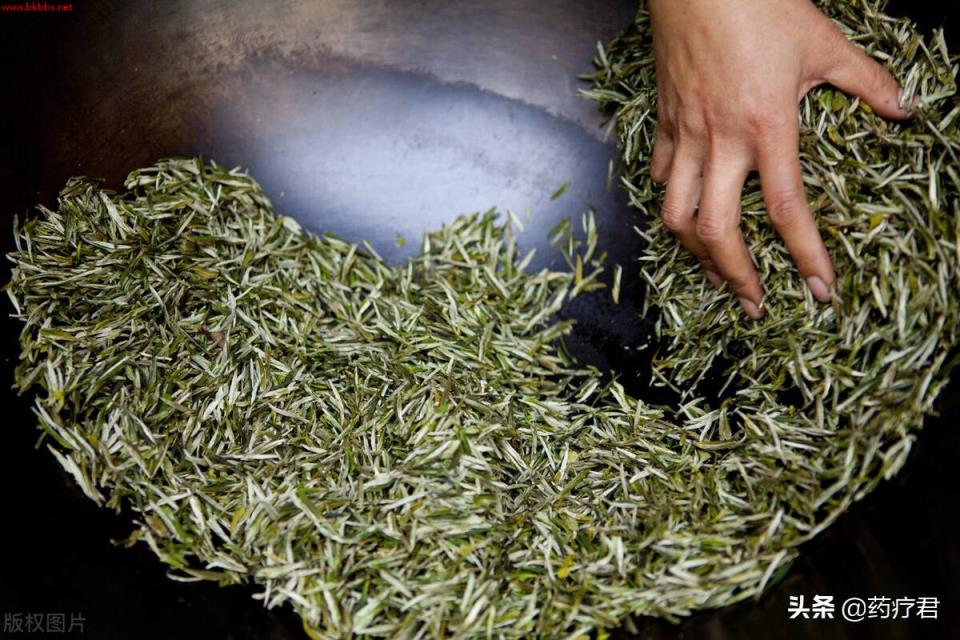 茶叶放了三年还能喝吗?茶叶的保质期一般是多久?学问大了