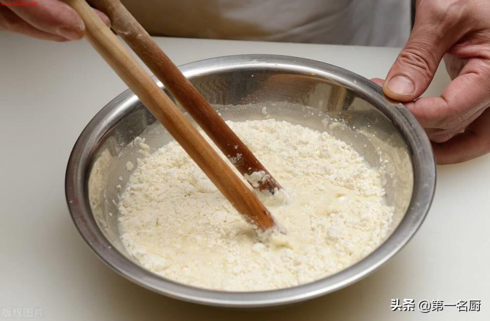 在家蒸馒头,开水上锅和“冷水蒸”有啥区别?这才是正确的做法