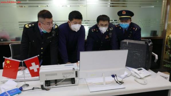 交警提醒:开车违章后,这些违章需在15天内处理,否则加重处罚