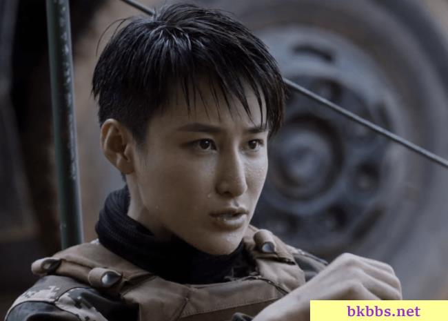 奔着杨洋去追《特战荣耀》，万万没料到，被女兵郭笑笑圈粉