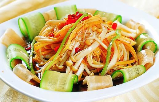 气质虚弱血气不足 补血食谱助你摆脱气血不足
