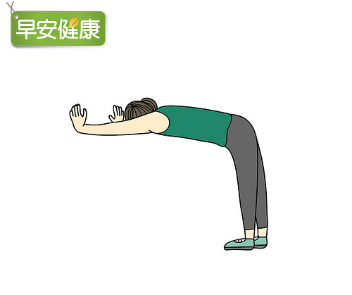 手先贴墙90度弯腰推墙壁伸展,半犬式