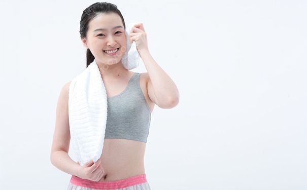 女生去健身房需要带什么？女生去健身需要准备什么？(2)