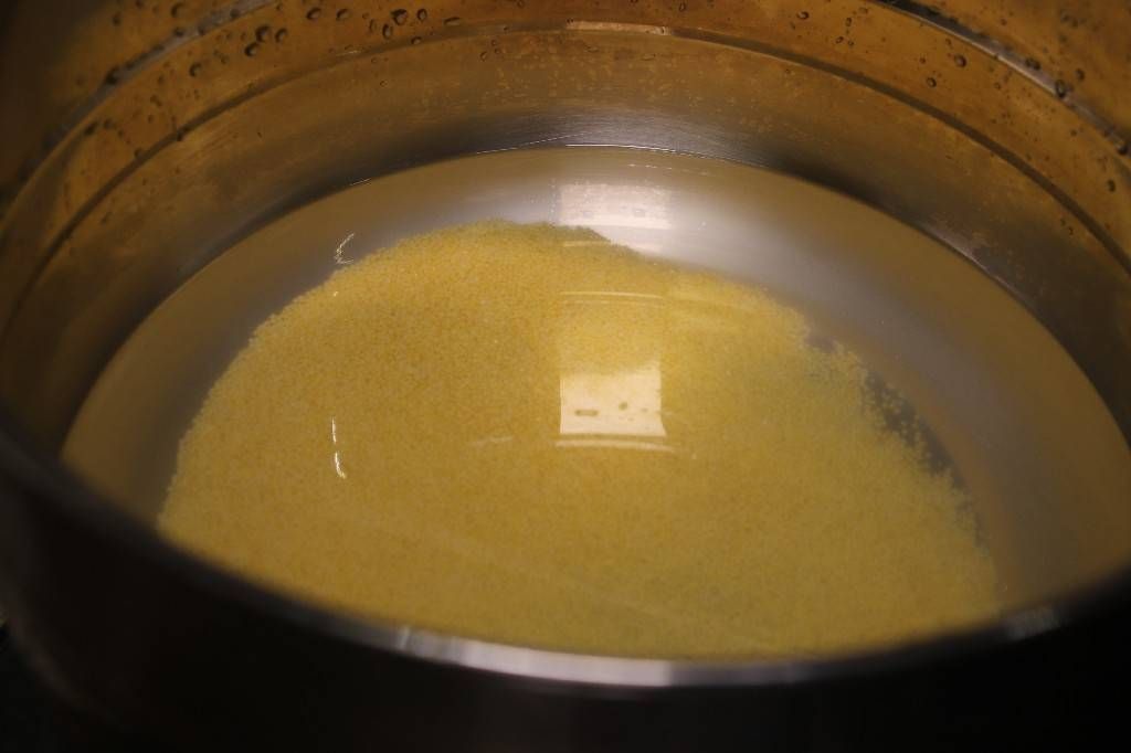 熬小米粥,用热水还是凉水?教你粥铺不外传做法,粘稠好喝米油多