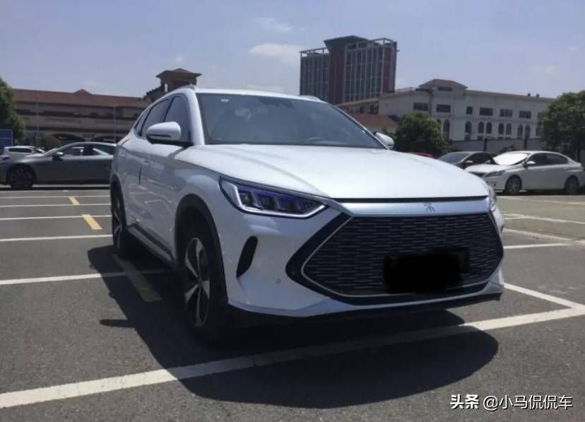 喜提比亚迪宋PLUS DM-i,馈电状况下油耗5.2升,这个缺点挺致命