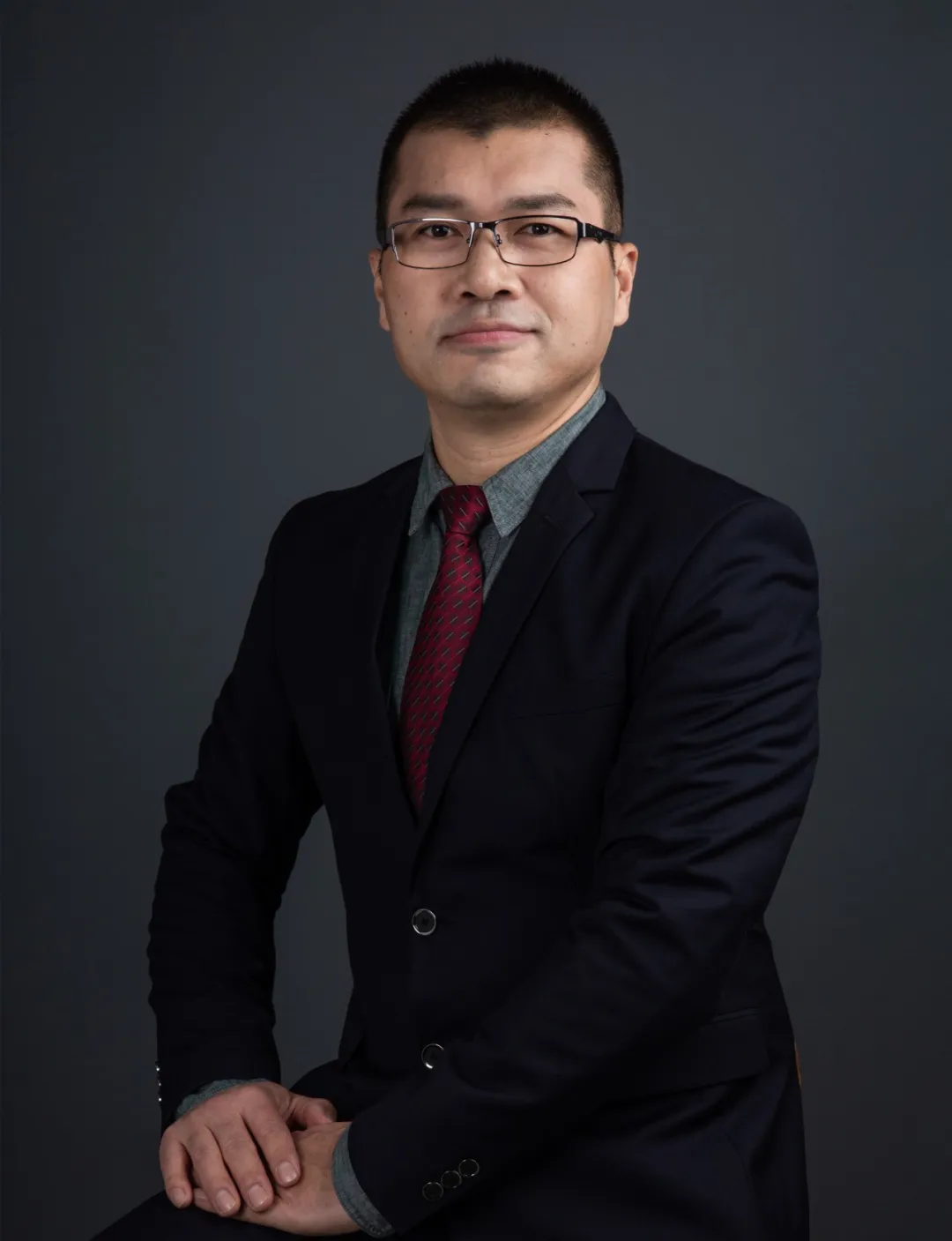 倒走能治腰椎间盘突出吗?腰突该做什么锻炼好?