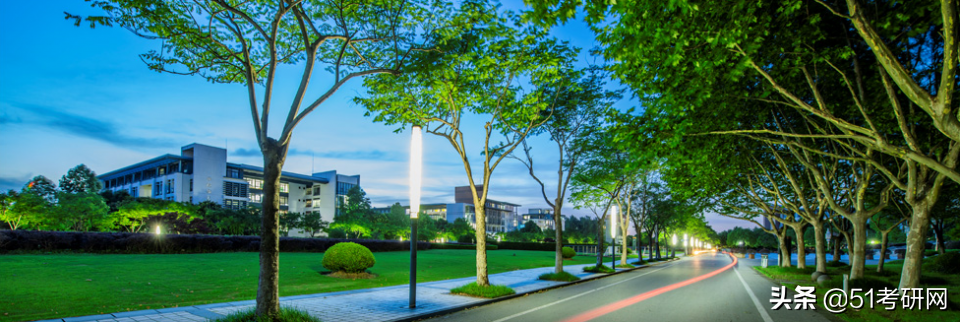 改名最失败的魔都211,被戏称“民办”大学,热度不及同城双非