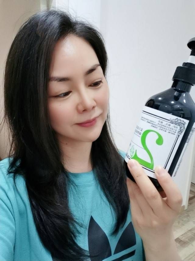 姜力洗发水是防脱生发的洗发水吗?含不含硅油?有人用过吗?