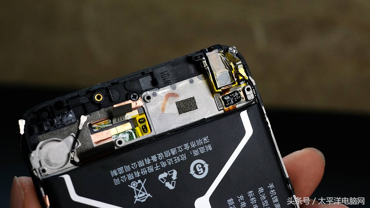 金立S10拆解图赏:解密全球首款四摄像头手机