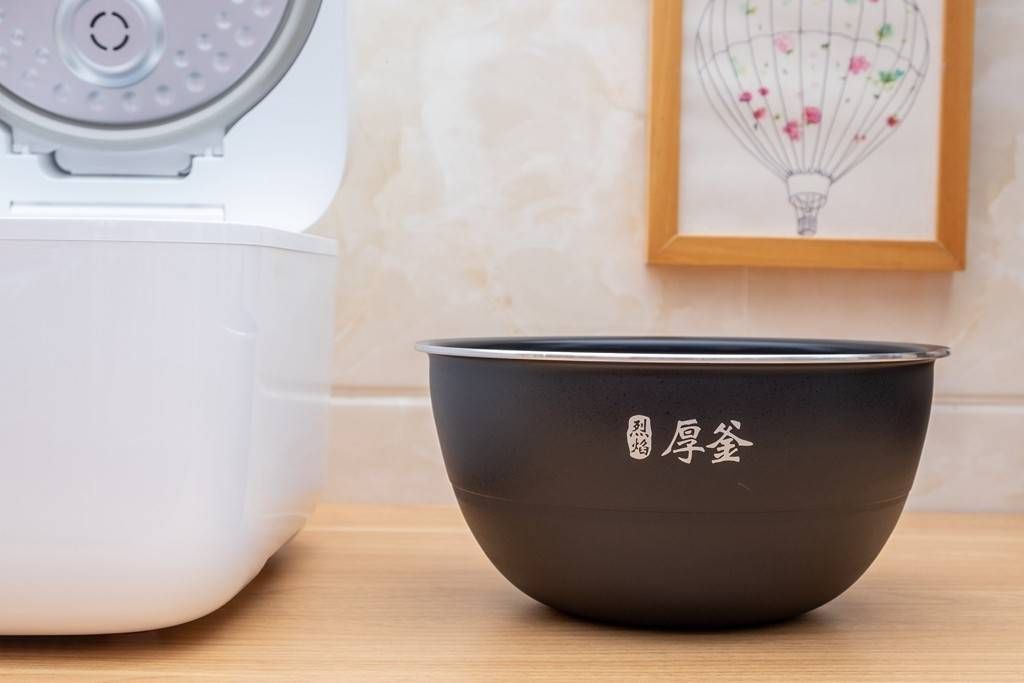 米家推智能微压电饭煲,4L大容量,IH电磁环绕加热,网友:真香