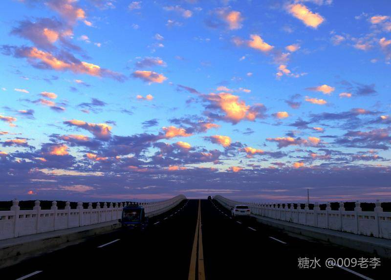 密山市东南中俄边境,有这么一个湖,景色浑然天成