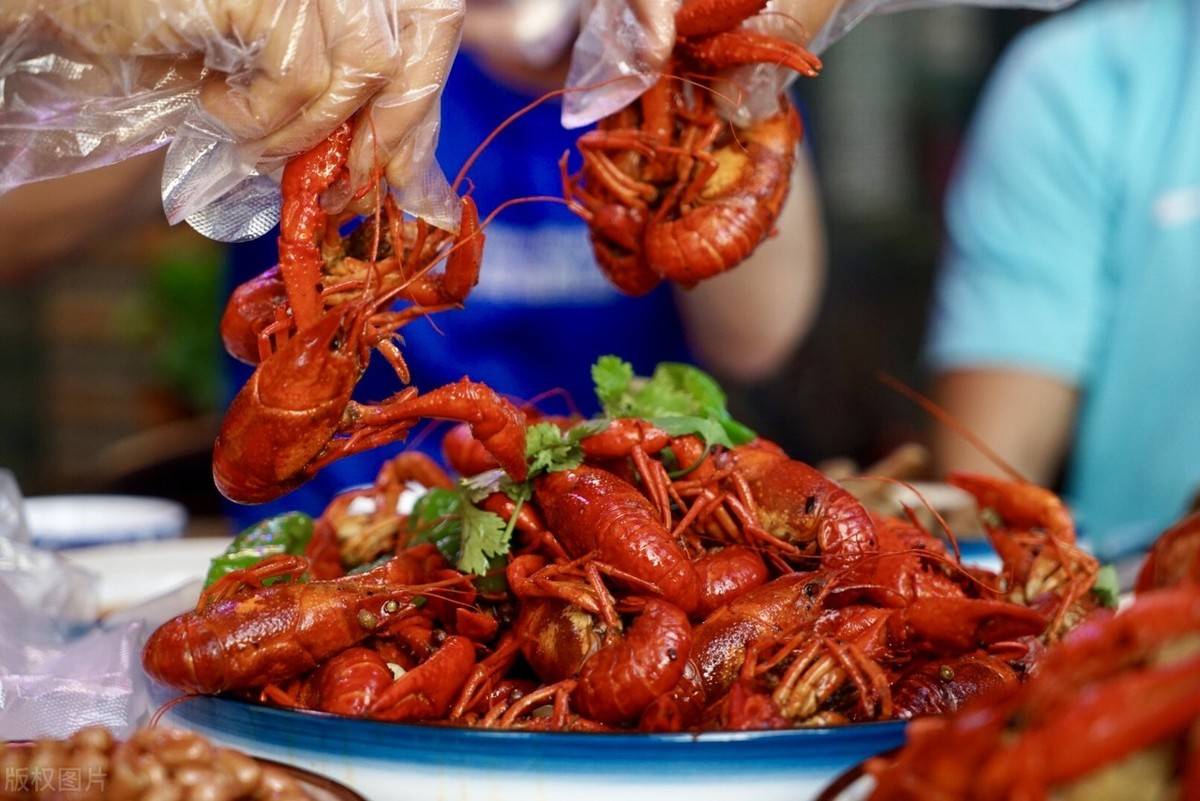 龙虾,不仅鲜美,而且吃肉吃到过瘾(美食做法,选购技巧,养殖)