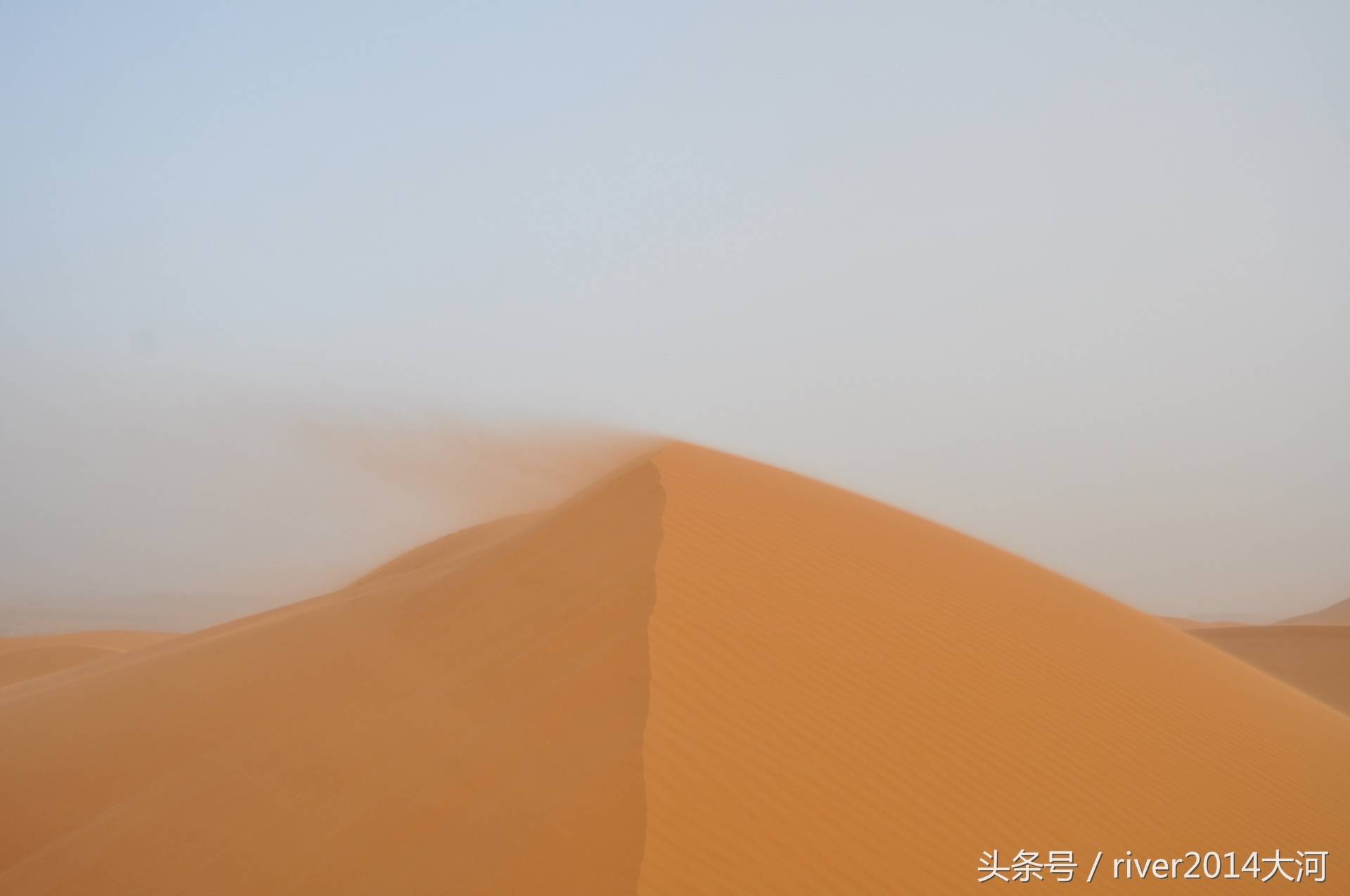 世界上最大的沙漠,跟美国面积差不多大,已是旅游景点