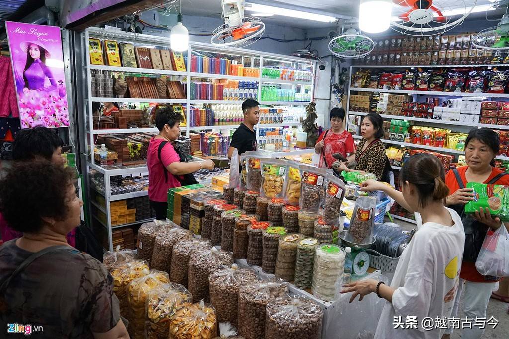 越南芽庄大量外国人聚居,中国人和俄罗斯人最多,连菜单都是中文