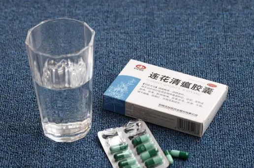 连花清瘟胶囊什么感冒都可以吃吗1