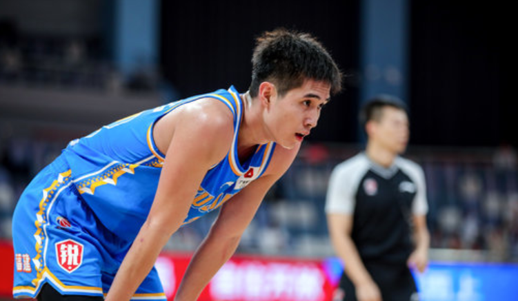 生涯得分新高!曾凌铉全场砍下30分3篮板4助攻1抢断