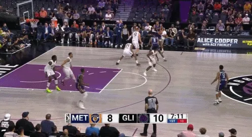 无解!文班亚马盖帽,三分,空接,突破无所不能