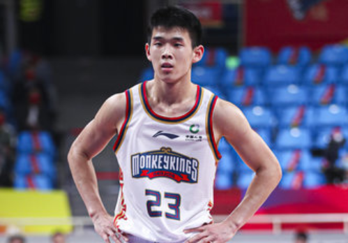 林书豪26分7篮板4助攻