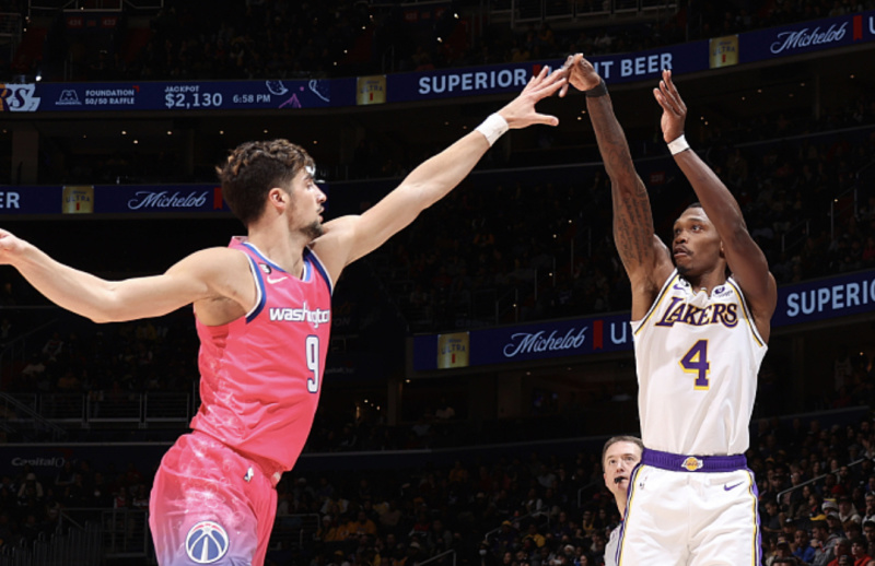 湖人队三分命中率