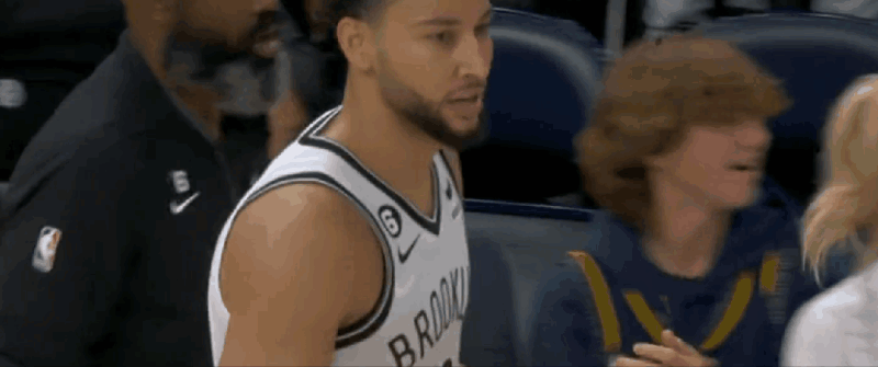 西蒙斯第六犯再次犯满离场,纳什罕见在场边暴怒