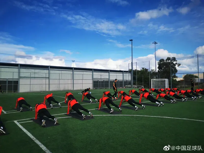 马德兴:u17国少热身赛1胜1平2负;亚预赛没有电视台转播