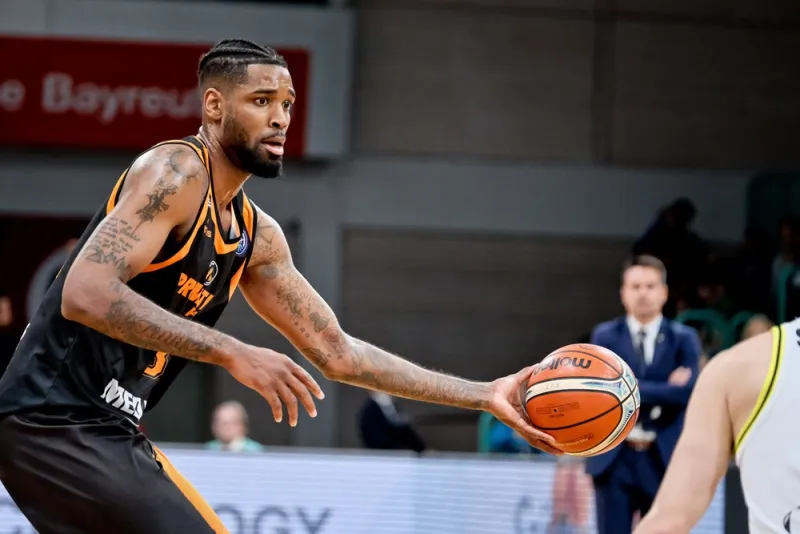 媒体人:奥克塔维尤斯p:true,slid:236624535767825,queryid:0xad73