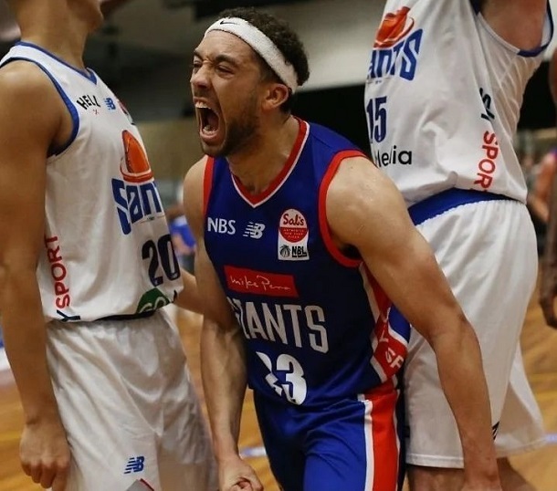 贾罗德韦斯特,贾罗德鲍恩,贾罗德鲍文,贾罗德琼斯广厦