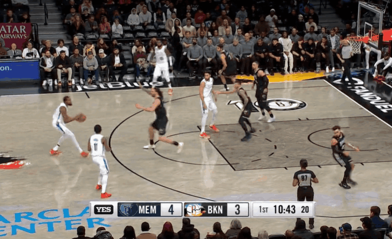 欧文后撤步三分